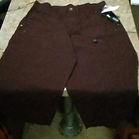 Size 8 NWT Johnathan Ross Intro dark brown capris - Picture 2 of 8